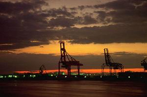 工場の省エネと快適性向上を実現！遮熱シート導入の効果と選び方ガイド